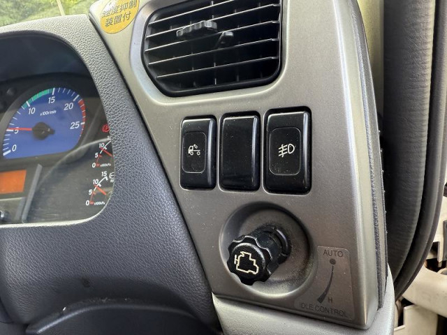 UDトラックス（日産） クオン 大型 トラクタ（シングル） QPG-GK5XAB(95699) 23枚目