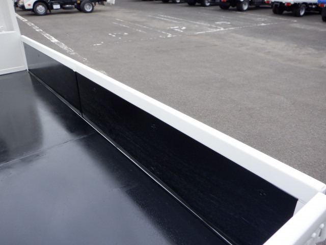 いすゞ エルフ 小型 平ボディ TPG-NJR85A(95700) 11枚目