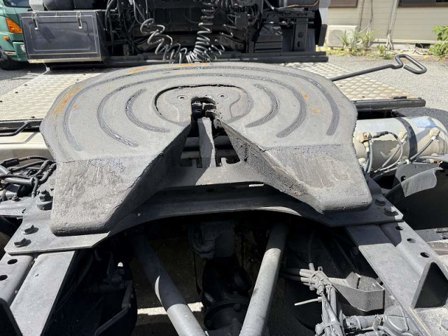 UDトラックス（日産） クオン 大型 トラクタ（シングル） QPG-GK5XAB(95699) 40枚目