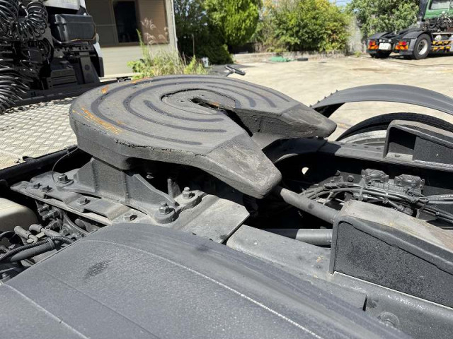 UDトラックス（日産） クオン 大型 トラクタ（シングル） QPG-GK5XAB(95699) 44枚目