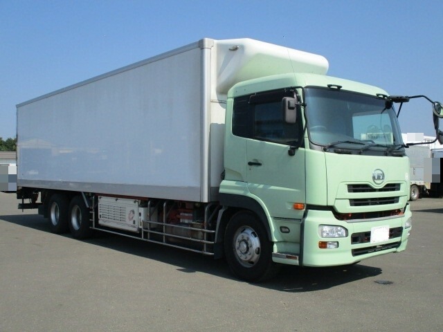 UDトラックス（日産） クオン 大型 冷蔵冷凍バン PKG-CD4ZA(6797) 2枚目