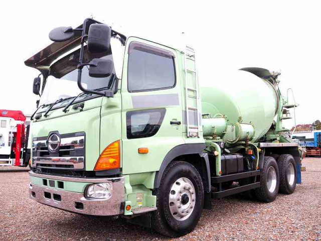 日野 プロフィア 大型 ミキサー車 QPG-FS1AKDA(95703) 1枚目