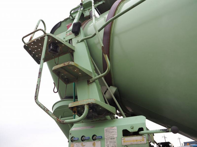 日野 プロフィア 大型 ミキサー車 QPG-FS1AKDA(95703) 15枚目