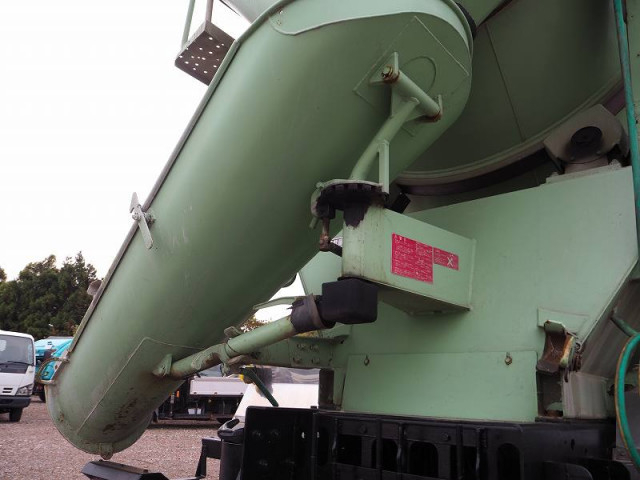 日野 プロフィア 大型 ミキサー車 QPG-FS1AKDA(95703) 20枚目