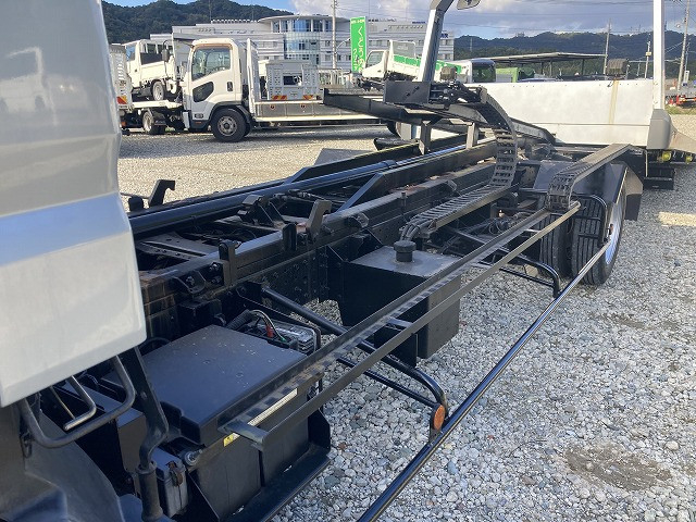 三菱ふそう キャンター 小型 車載専用車 TKG-FEB50(95704) 19枚目