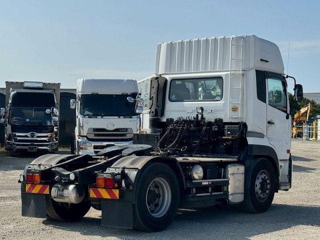 UDトラックス（日産） クオン 大型 トラクタ（シングル） QKG-GK6XAB(95706) 4枚目