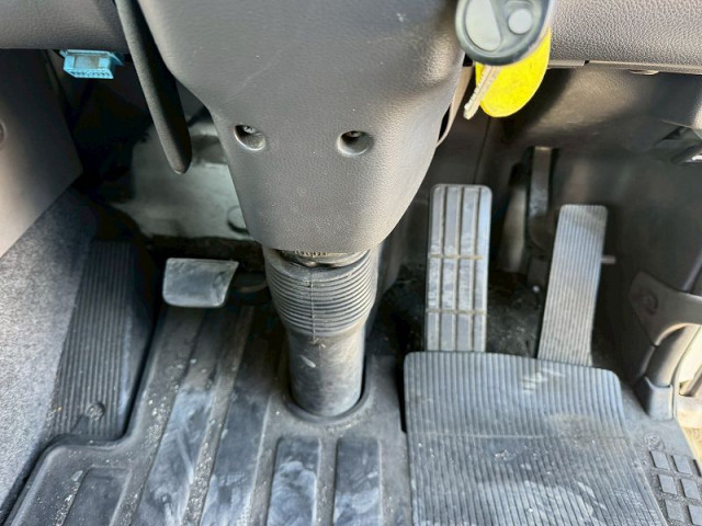 UDトラックス（日産） クオン 大型 トラクタ（シングル） QKG-GK6XAB(95706) 17枚目