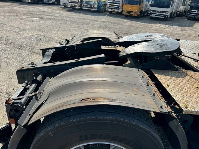 UDトラックス（日産） クオン 大型 トラクタ（シングル） QKG-GK6XAB(95706) 23枚目