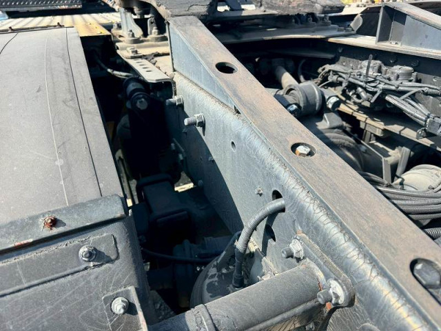 UDトラックス（日産） クオン 大型 トラクタ（シングル） QKG-GK6XAB(95706) 28枚目