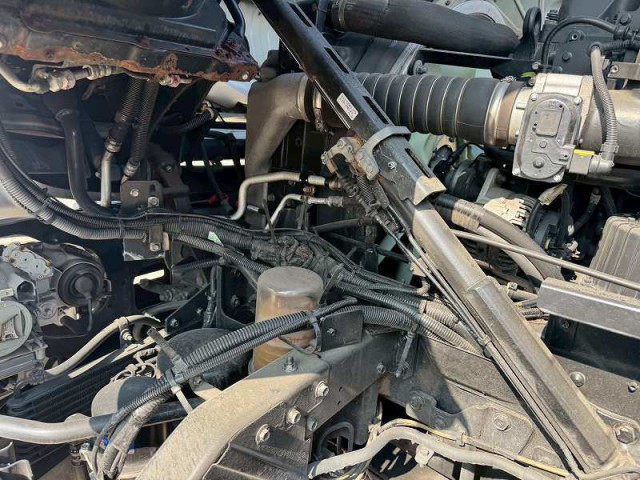 UDトラックス（日産） クオン 大型 トラクタ（シングル） QKG-GK6XAB(95706) 35枚目