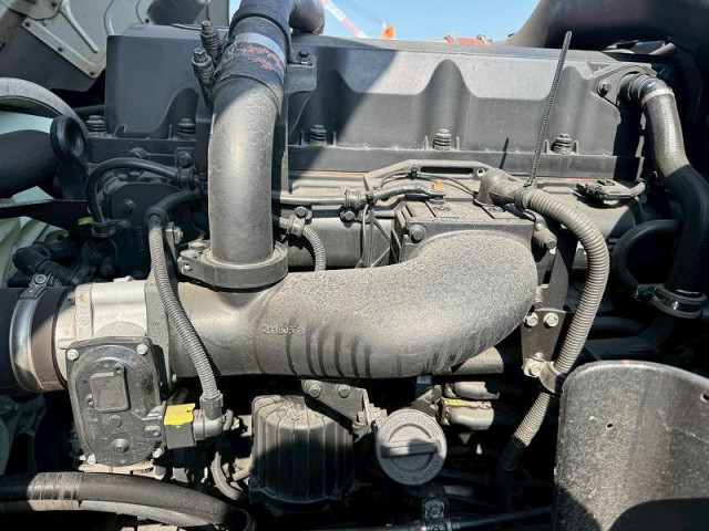 UDトラックス（日産） クオン 大型 トラクタ（シングル） QKG-GK6XAB(95706) 36枚目