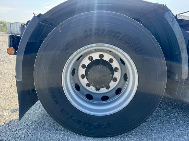 UDトラックス（日産） クオン 大型 トラクタ（シングル） QKG-GK6XAB(95706) 40枚目