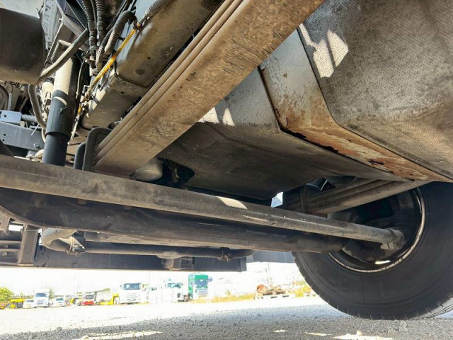 UDトラックス（日産） クオン 大型 トラクタ（シングル） QKG-GK6XAB(95706) 47枚目