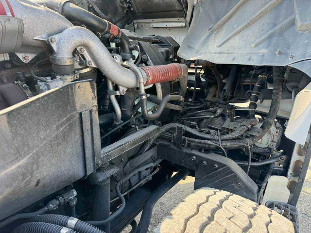 UDトラックス（日産） クオン 大型 トラクタ（シングル） QKG-GK6XAB(95706) 49枚目