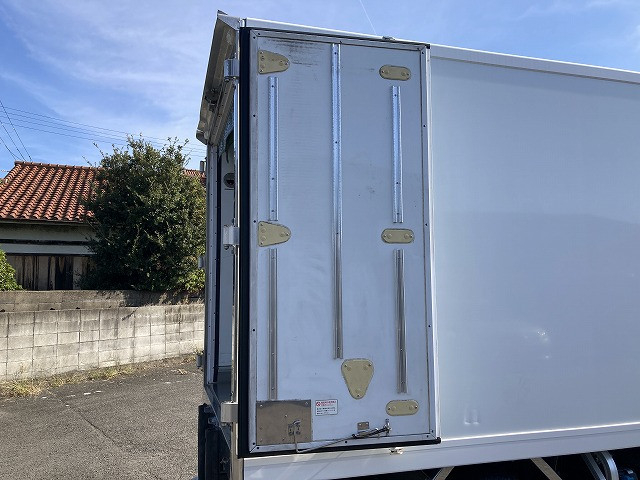 三菱ふそう キャンター 小型 冷凍冷蔵バン TKG-FBA50(95718) 15枚目