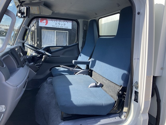 三菱ふそう キャンター 小型 冷凍冷蔵バン TKG-FBA50(95718) 33枚目