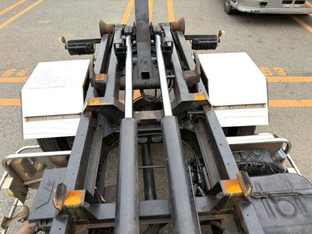 三菱ふそう ファイター 中型 コンテナ専用車 TKG-FK61F(95721) 10枚目