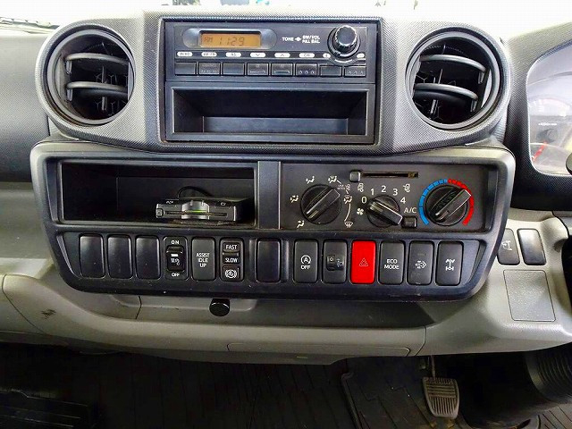 日野 デュトロ 小型 クレーン付き TKG-XZU695M(95722) 10枚目