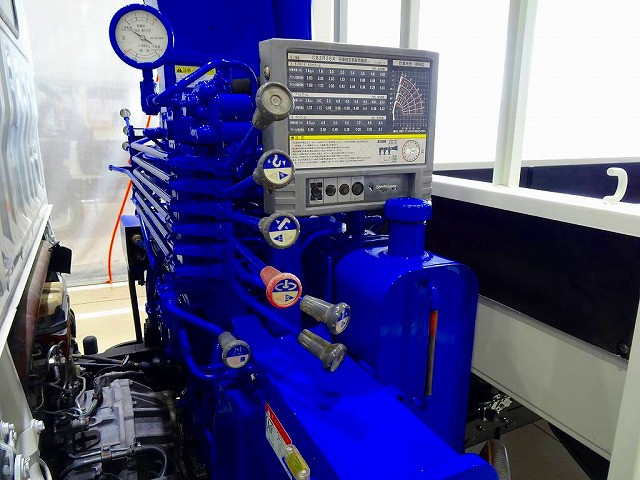 日野 デュトロ 小型 クレーン付き TKG-XZU695M(95722) 32枚目