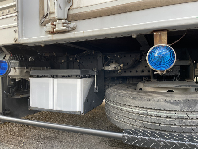 いすゞ エルフ 小型 アルミバン TKG-NJR85AN(95733) 9枚目