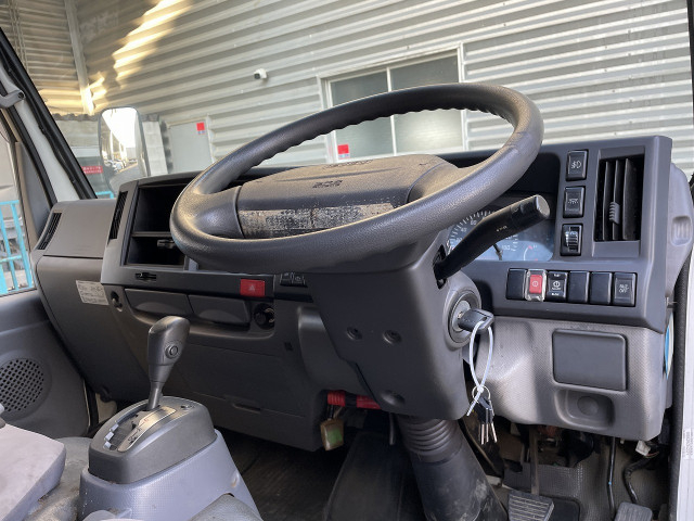 いすゞ エルフ 小型 アルミバン TKG-NJR85AN(95733) 16枚目