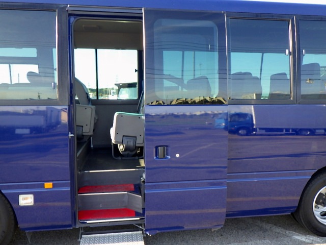 日産自動車 シビリアン 小型 バス ABG-DHW41(95738) 9枚目