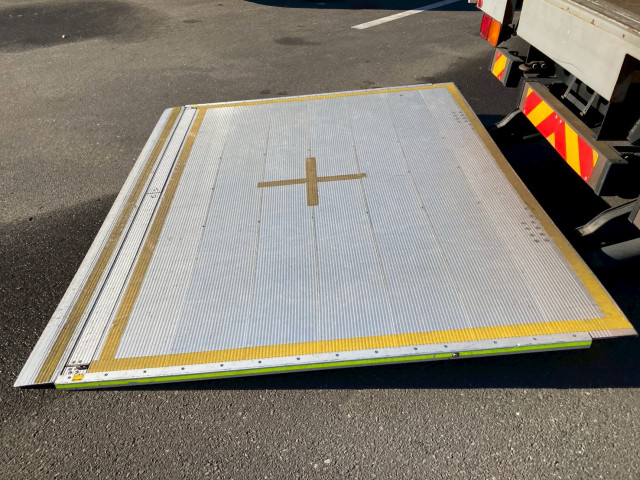 いすゞ フォワード 中型 アルミウィング TKG-FRR90T2(95740) 21枚目