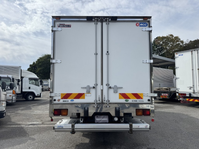 いすゞ フォワード 中型 冷凍冷蔵バン TKG-FRR90S2(95743) 9枚目