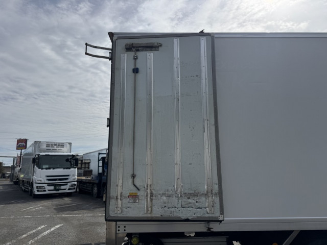 いすゞ フォワード 中型 冷凍冷蔵バン TKG-FRR90S2(95743) 20枚目