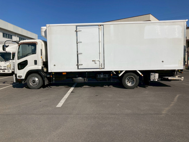 いすゞ フォワード 中型 冷凍冷蔵バン TKG-FRR90S2(95744) 6枚目