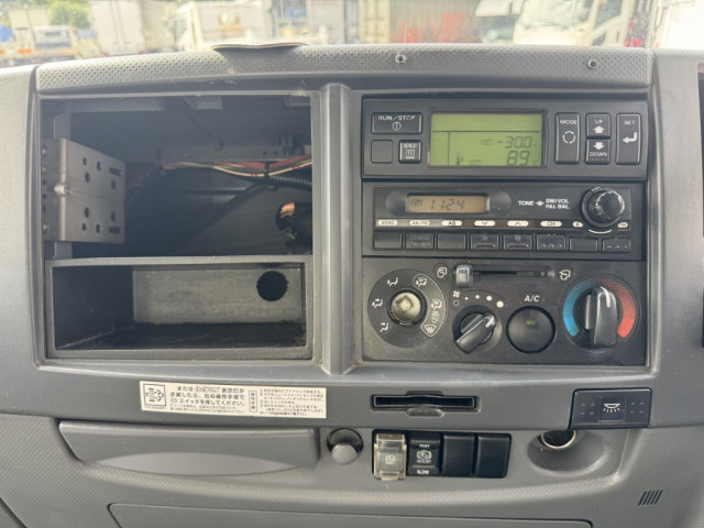 いすゞ フォワード 中型 冷凍冷蔵バン TKG-FRR90S2(95743) 32枚目