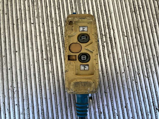 いすゞ フォワード 中型 冷凍冷蔵バン TKG-FRR90S2(95744) 20枚目