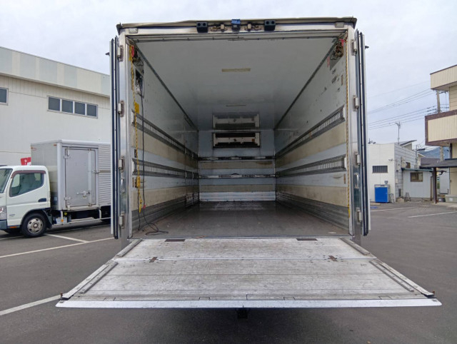 いすゞ フォワード 中型 冷凍冷蔵バン TKG-FRR90S2(95744) 21枚目