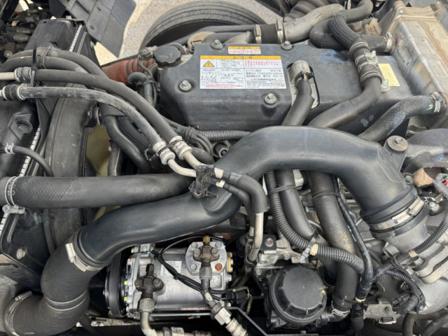 いすゞ フォワード 中型 冷凍冷蔵バン TKG-FRR90S2(95743) 42枚目