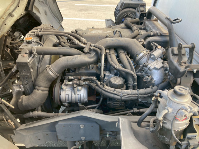 いすゞ フォワード 中型 冷凍冷蔵バン TKG-FRR90S2(95744) 30枚目