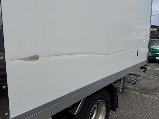 いすゞ フォワード 中型 冷凍冷蔵バン TKG-FRR90S2(95743) 49枚目