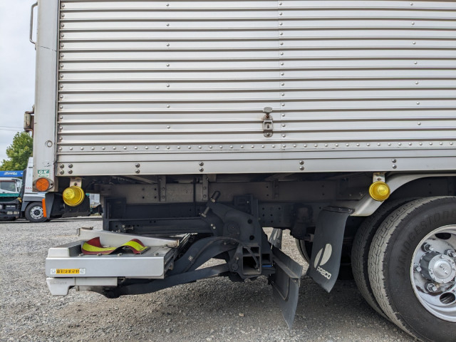 三菱ふそう キャンター 小型 アルミバン TKG-FEB50(95745) 33枚目