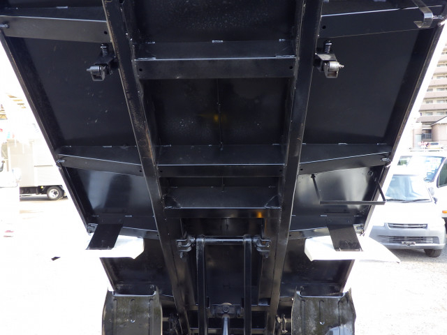 三菱ふそう キャンター 小型 土砂ダンプ TKG-FBA60(95746) 27枚目