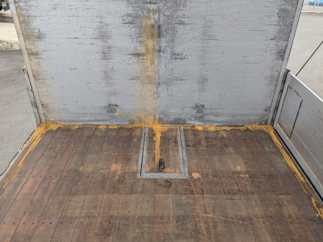 日野 プロフィア 大型 アルミウィング QPG-FN1AWDA(95749) 11枚目