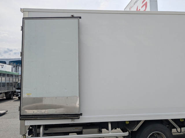 日野 レンジャー 増トン 冷凍冷蔵バン TKG-GD7JMAG(95753) 16枚目