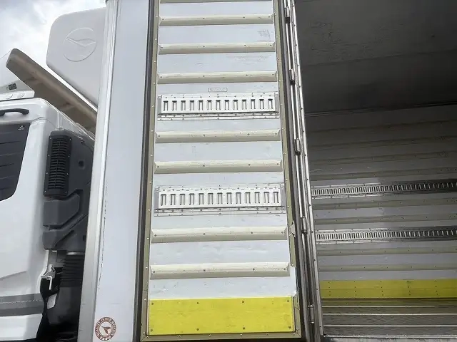 日産自動車 クオン 小型 - QKG-CD5ZA(95755) 30枚目