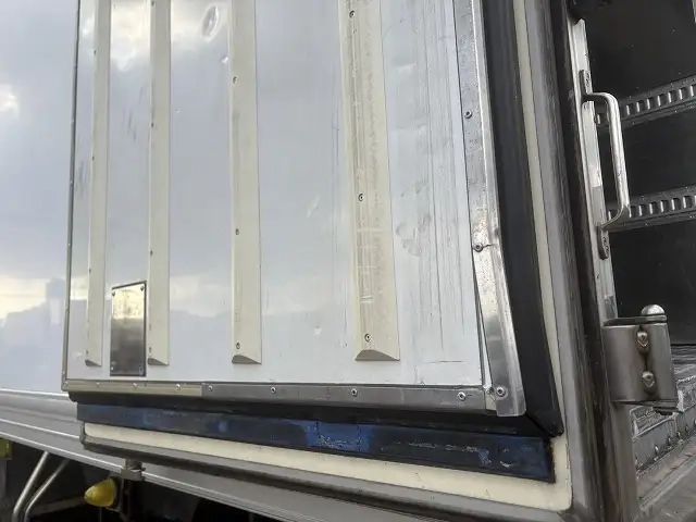 日産自動車 クオン 小型 - QKG-CD5ZA(95755) 32枚目