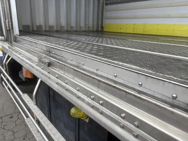 日産自動車 クオン 小型 - QKG-CD5ZA(95755) 34枚目