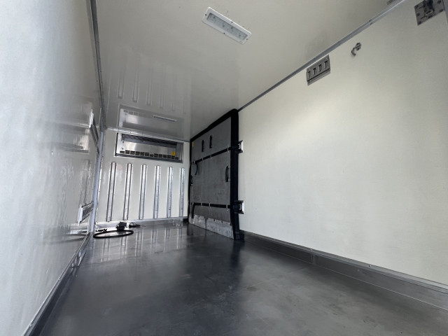 日野 デュトロ 小型 冷凍冷蔵バン TKG-XZC645M(95759) 6枚目