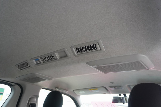 トヨタ ハイエース 小型 ライトバン CBF-TRH200V(95153) 31枚目