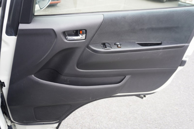 トヨタ ハイエース 小型 ライトバン CBF-TRH200V(95153) 40枚目