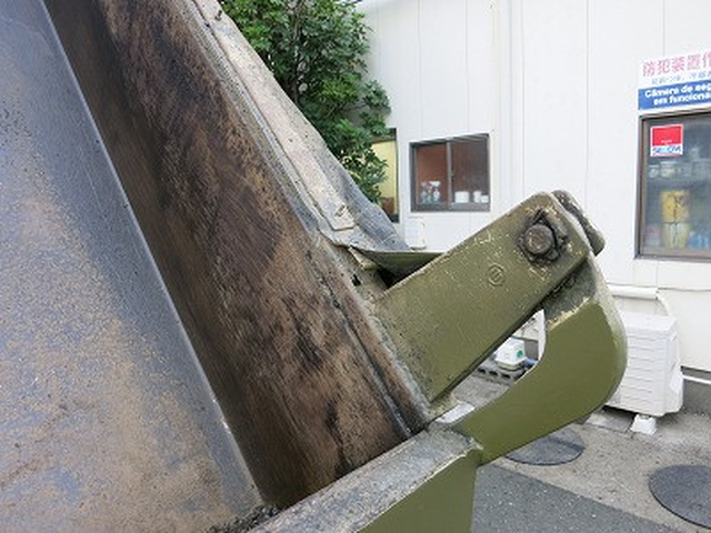 いすゞ ギガ 大型 土砂ダンプ QKG-CXZ77AT(95760) 8枚目