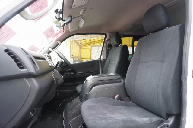 トヨタ ハイエース 小型 ライトバン CBF-TRH200V(95153) 44枚目