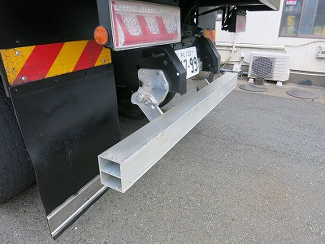 いすゞ ギガ 大型 土砂ダンプ QKG-CXZ77AT(95760) 14枚目