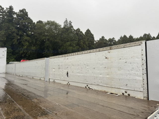 いすゞ ギガ 大型 クレーン付き QKG-CYJ77A(95764) 10枚目